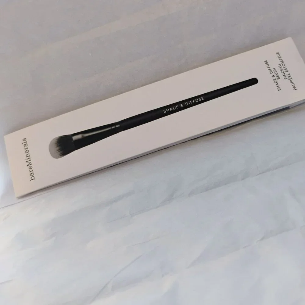 bareMinerals Shade and Diffuse Eye Brush-/Concealer Brush-Vegen- NWT - Picture 2 of 3